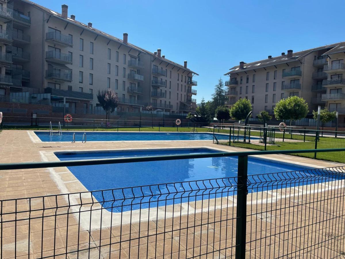 Penas De Aia Apartment Jaca Exterior photo